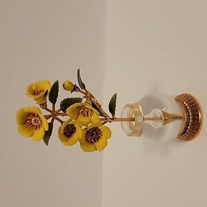 IMPERIAL FLOWERS BY JOAN RIVERS  (YELLOW WILD ROSE)